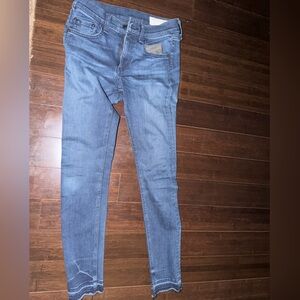 Ladies Rag & Bone skinny jeans with frayed bottoms